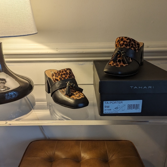 Tahari Porter leapord mule, size 9 - Picture 4 of 4